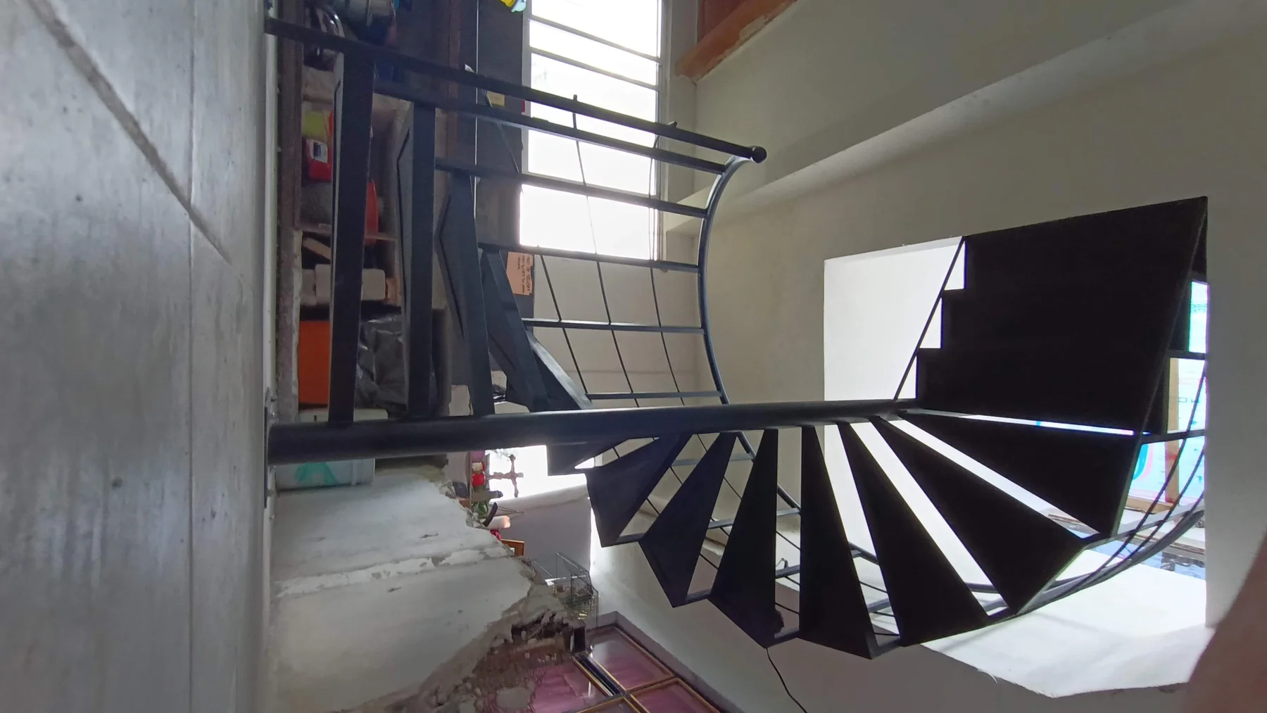 Escalera realizada por Grupo FyS