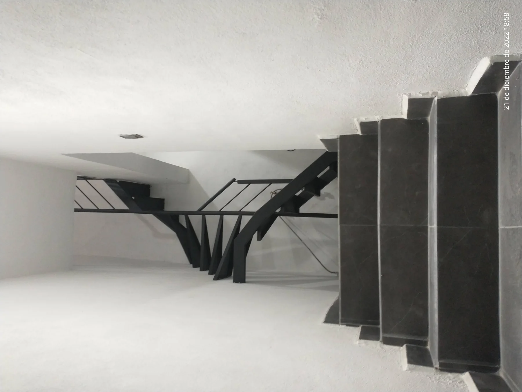 Escalera realizada por Grupo FyS